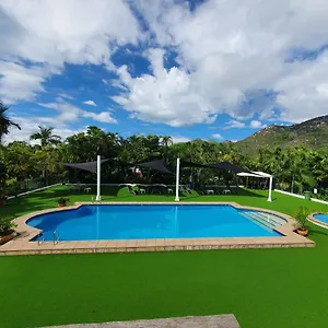 island-serenity-on-magnetic-island.queenslandhotels.net/