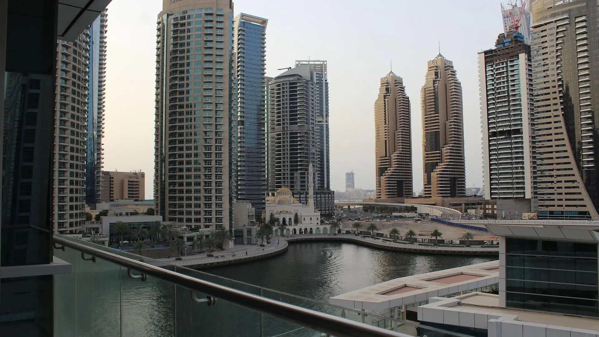 La Verda Suites And Villas Dubai Marina