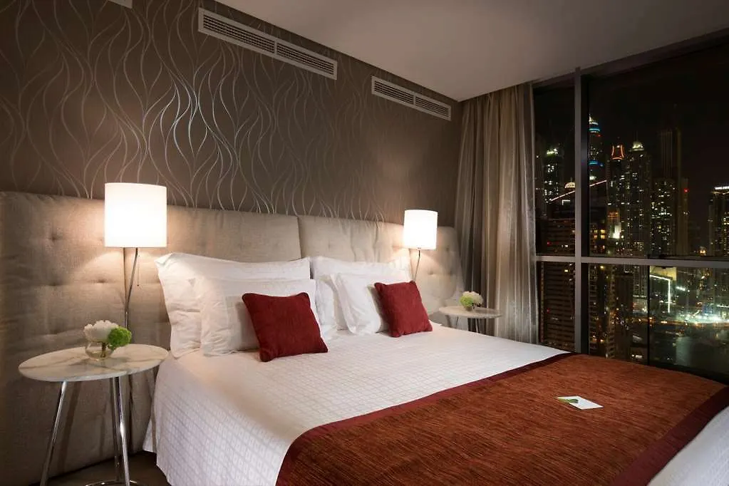 La Verda Suites And Villas Dubai Marina 5*,