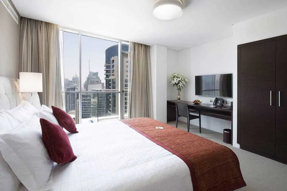 La Verda Suites And Villas Dubai Marina 5*,
